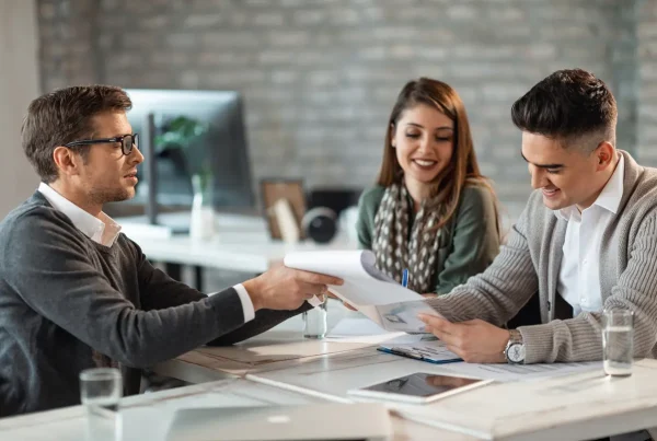 Finding the Best Life Insurance Broker: What to Consider